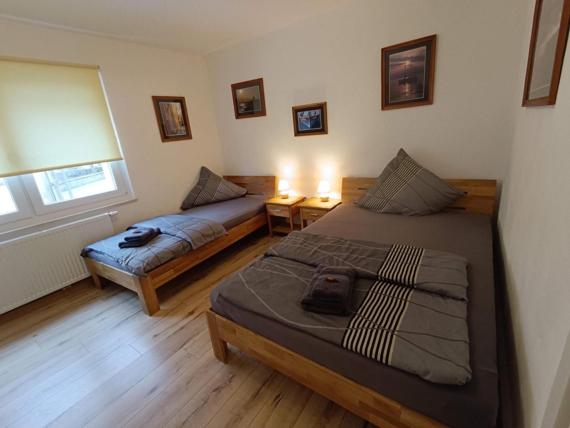 Ferienwohnung Am Rathaus ลันท์ชตูห์ล ภายนอก รูปภาพ