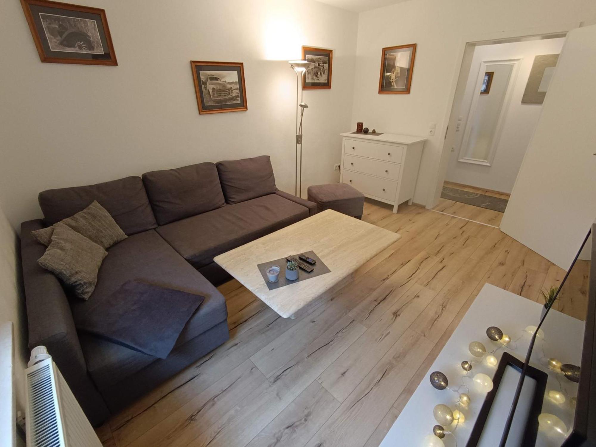Ferienwohnung Am Rathaus ลันท์ชตูห์ล ห้อง รูปภาพ